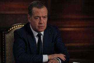 Nejsme blázni, kdo potřebuje globální konflikt? prohlásil Medvěděv - Novinky